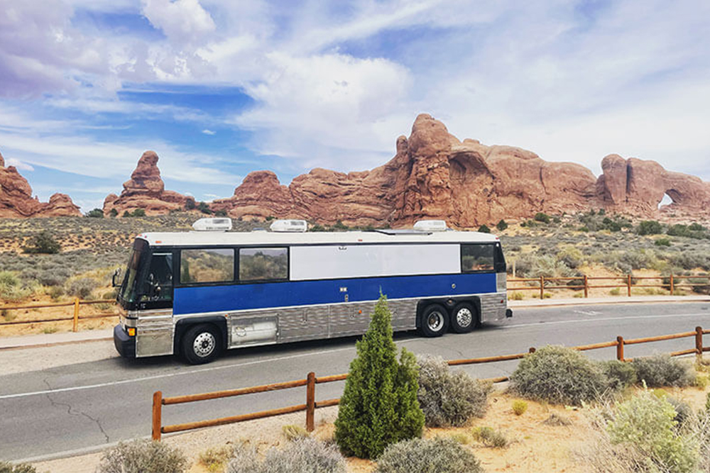 1985 Custom MCI 102 A3