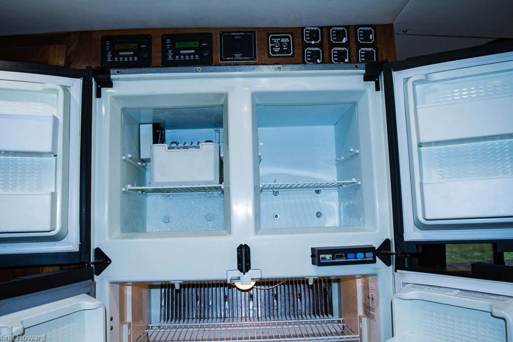 Skoolie Swarm 2022 - bus conversion photo