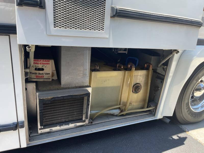 1989 MCI – 102C3-pic-14