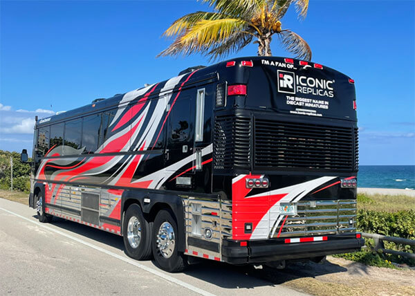 Scrap Yard Rebirth – The IconiCruiser - bus conversion photo