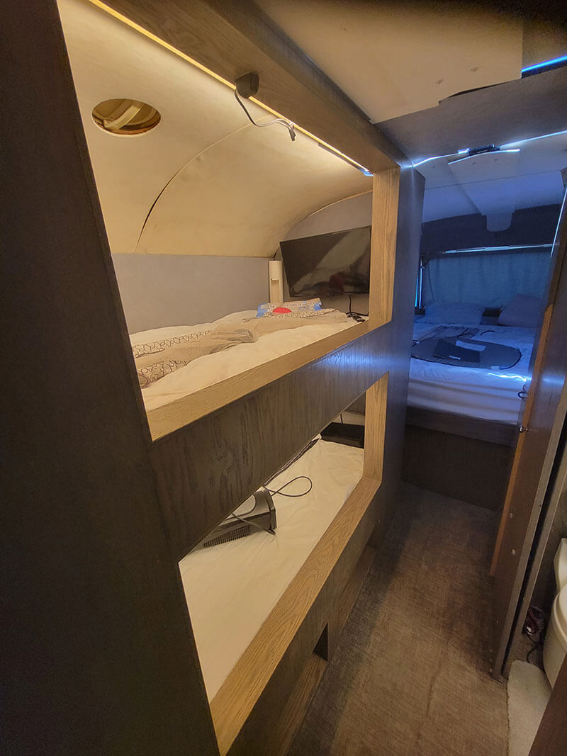 GM PD4501 Scenicruiser-Pic-11