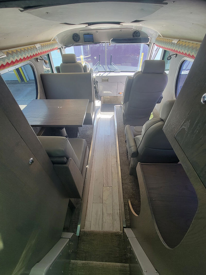 GM PD4501 Scenicruiser-Pic-12