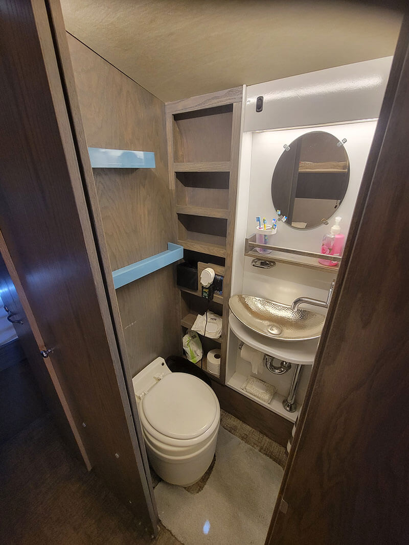 GM PD4501 Scenicruiser-Pic-9