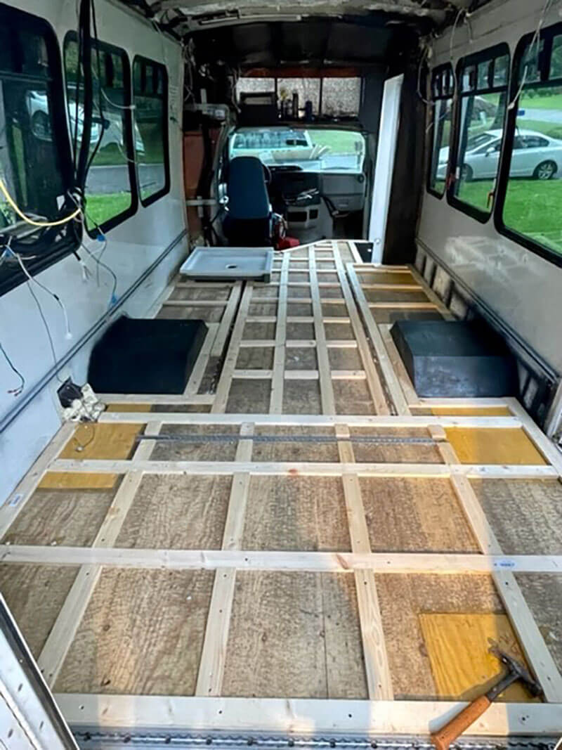 The Scenic Shuttle Bus – A 2010 Ford E-450 - bus conversion photo