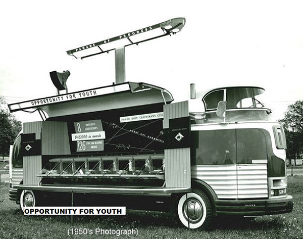 A GM Parade – The Futurliner - bus conversion photo