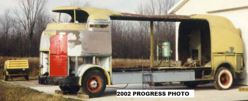 A GM Parade – The Futurliner - bus conversion photo