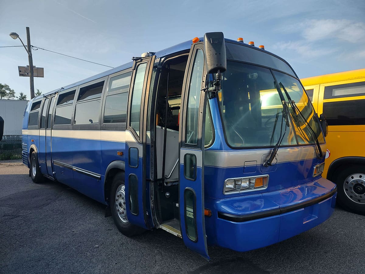 A 2002 Nova RTS Family Road Trip Bus Conversion - bus conversion photo