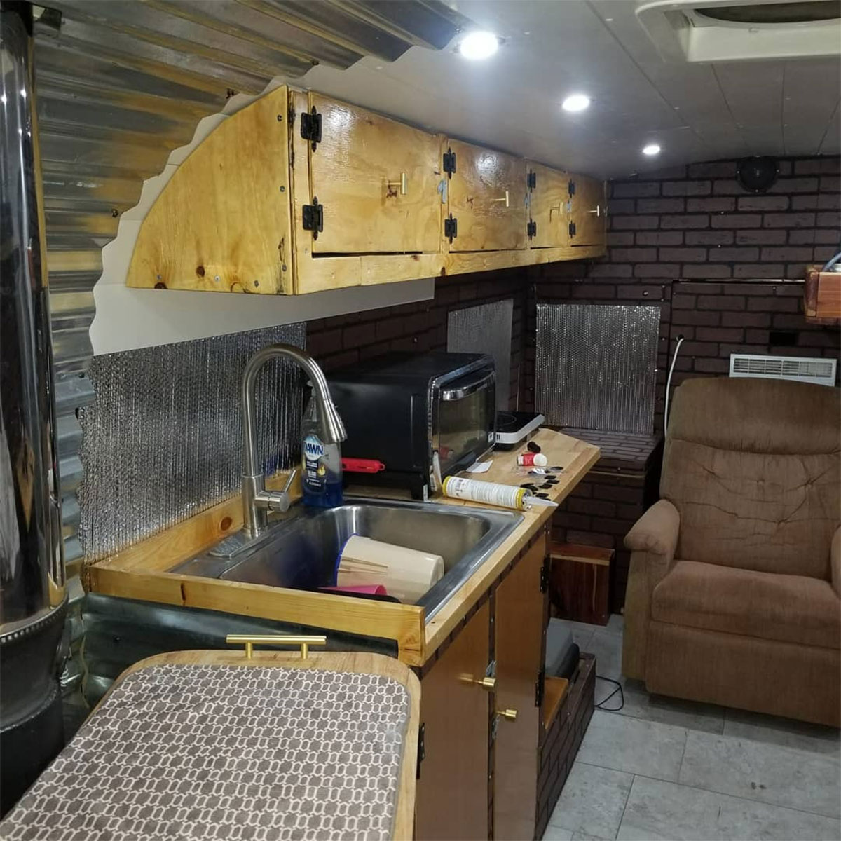 Budd the Bus – A 2001 Chevy Express 3500 Skoolie - bus conversion photo