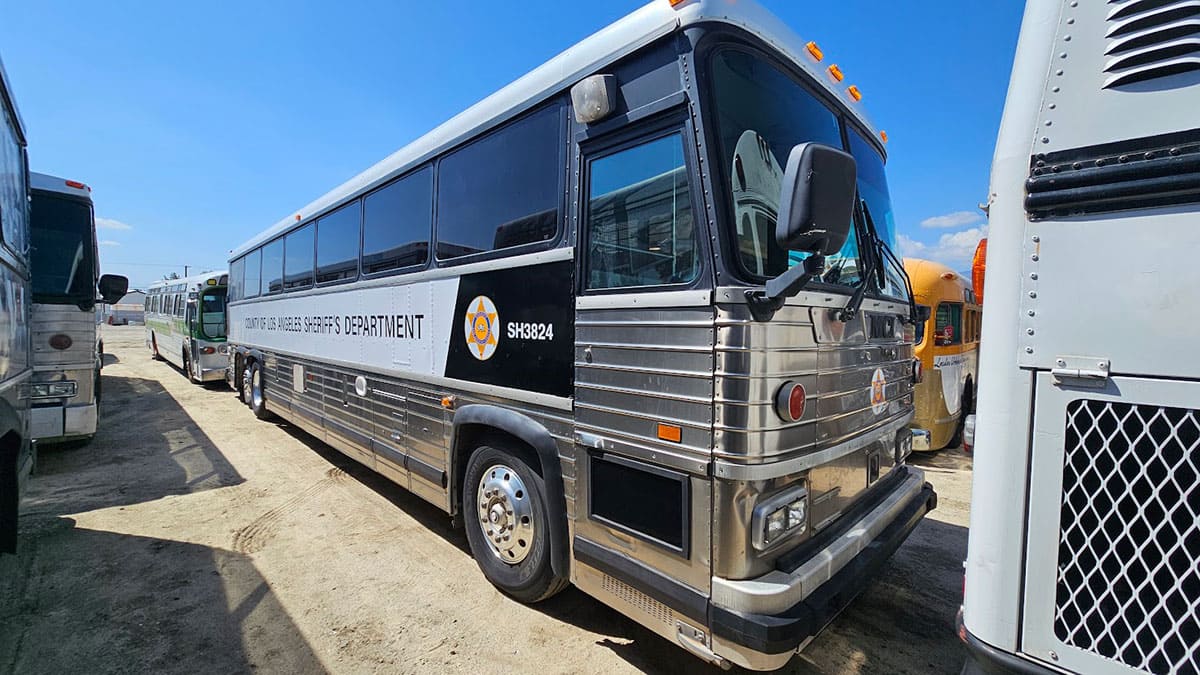 The 2024 SoCal Mini-Rally - bus conversion photo
