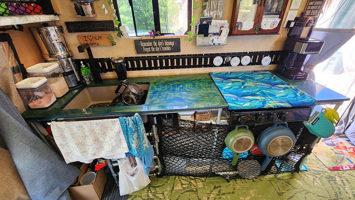 The kitchen is stocked and ready to travel. (I’ve since added a small microwave that sits on the countertop.)