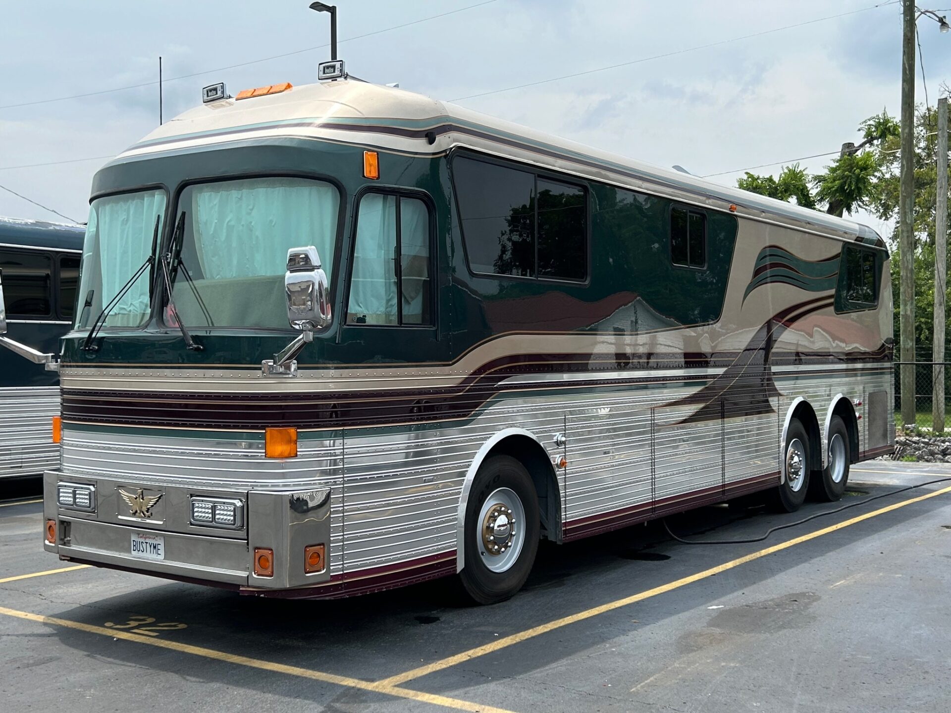 494149904_3480286665437819_4379672661873386078_n The EaglePalooza Rally 2025 in Gallatin, Tennessee - bus conversion photo