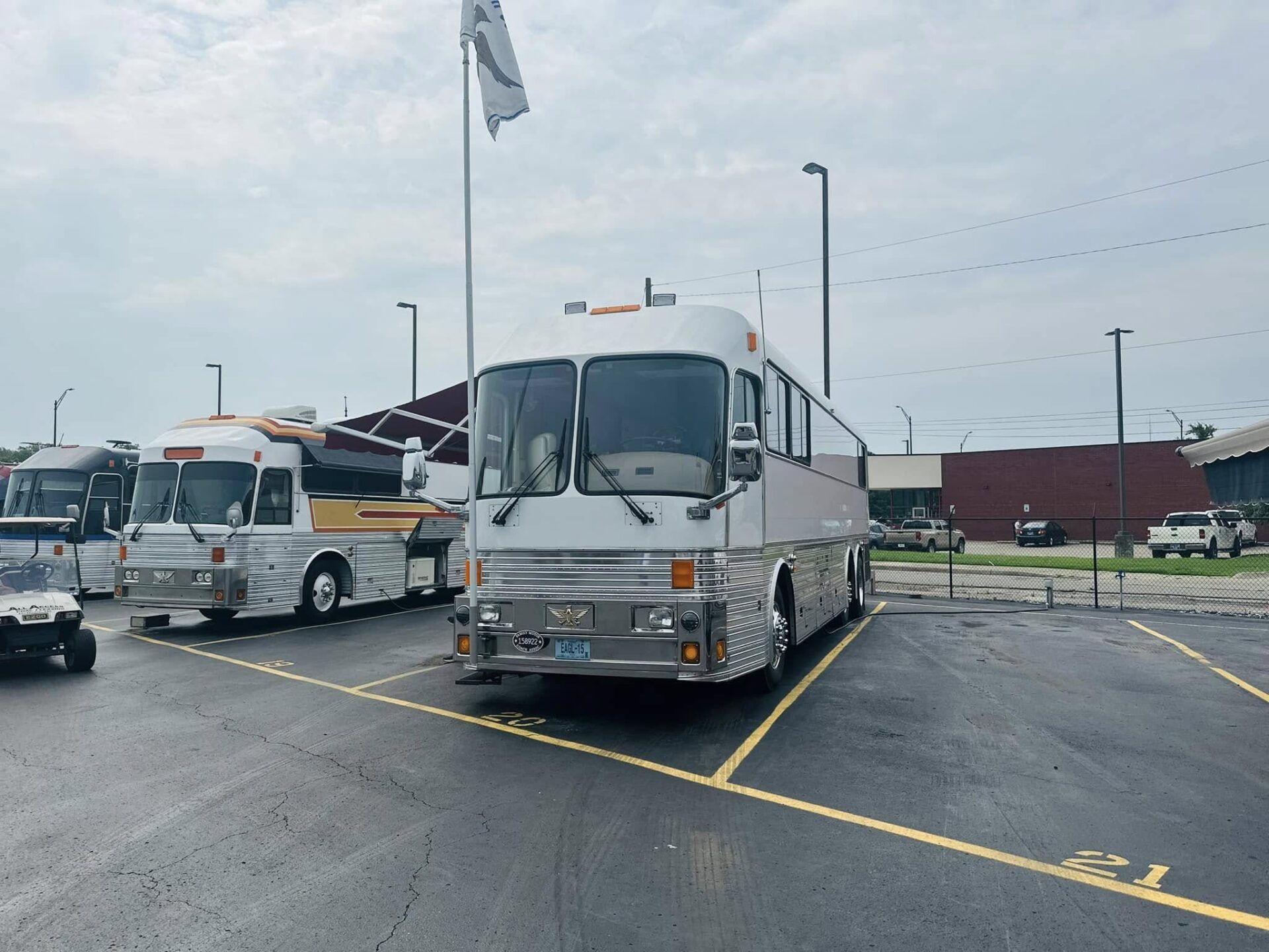 516337968_10161971910578026_2259252756521158394_n The EaglePalooza Rally 2025 in Gallatin, Tennessee - bus conversion photo