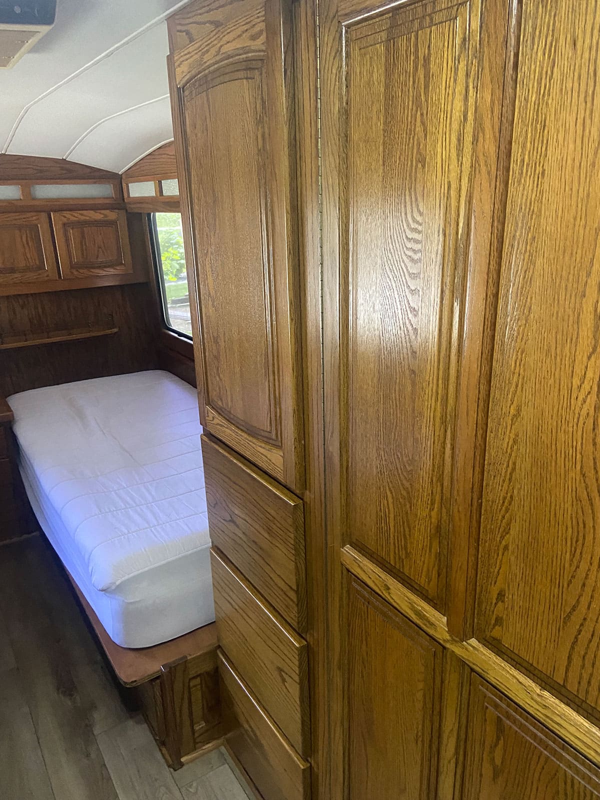 MCI 9 - Pawnee Coach-pic-15