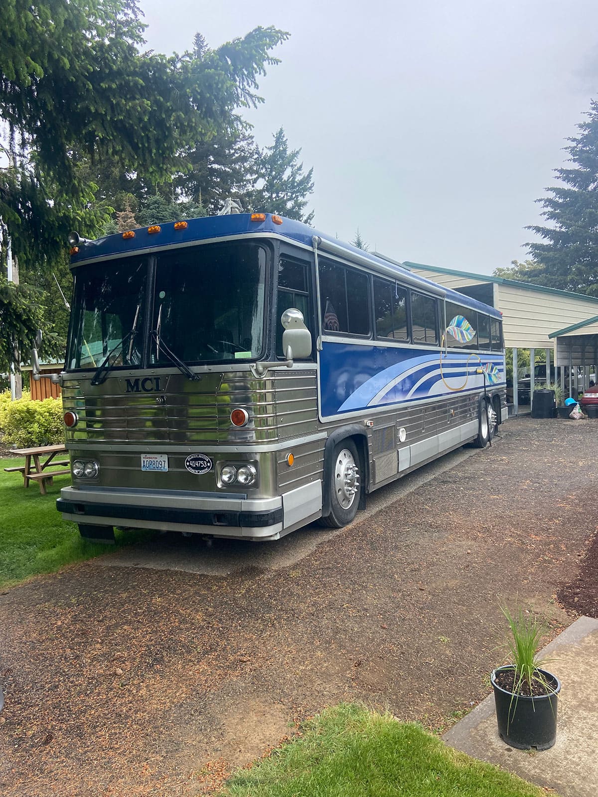 MCI 9 - Pawnee Coach-pic-18