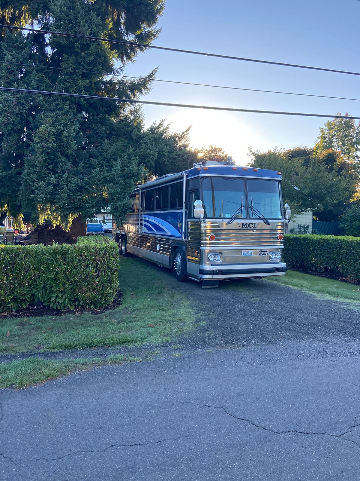 MCI 9 - Pawnee Coach-pic-8