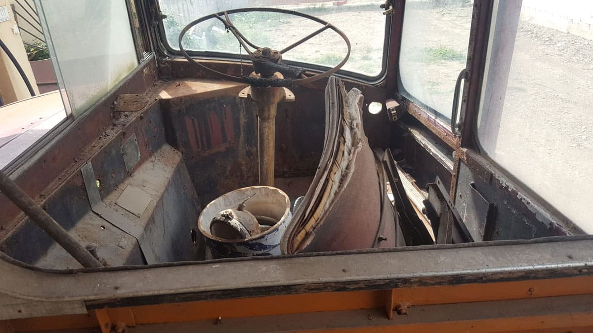 The Unbelievable Journey of a Double-Decker Bus Turned Vacation Retreat pic 2 The Unbelievable Journey of a Double-Decker Bus Turned Vacation Retreat - bus conversion photo