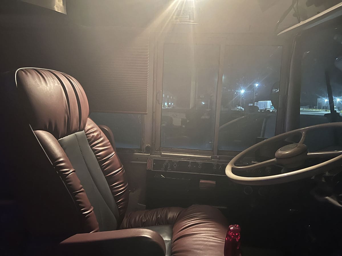 A De Leon Captain's chair was used for the driver, which incorporates a massaging function.