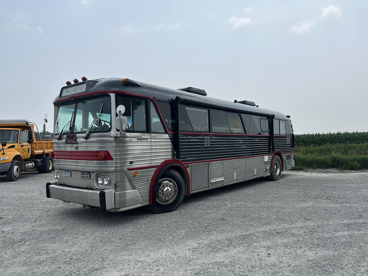 Dreadnought – A 1964 MCI MC–5 - bus conversion photo