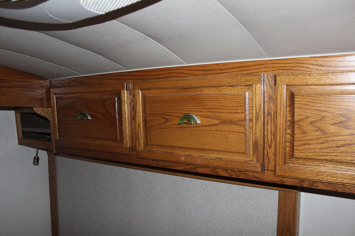 upper-kitchen-cabinets